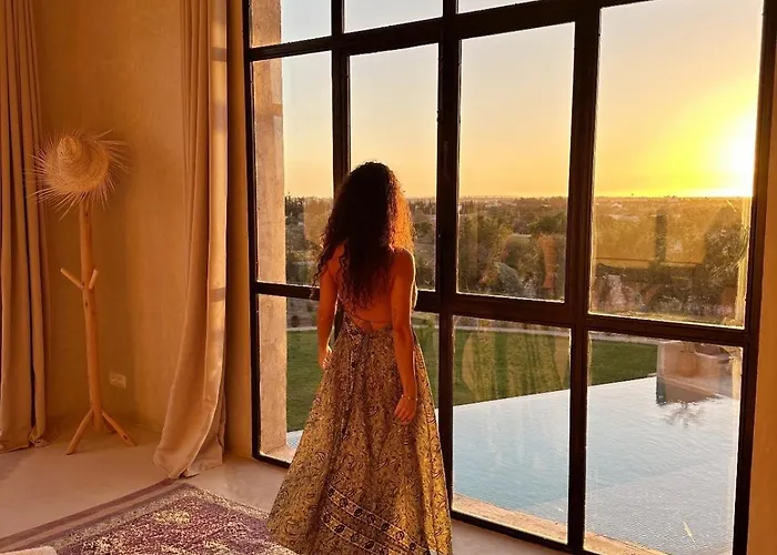 Lalla Essaouira, Villa Najma Avec Piscine Pour 15 Personnes