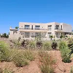 Lalla Essaouira, Villa Najma Avec Piscine Pour 15 Personnes